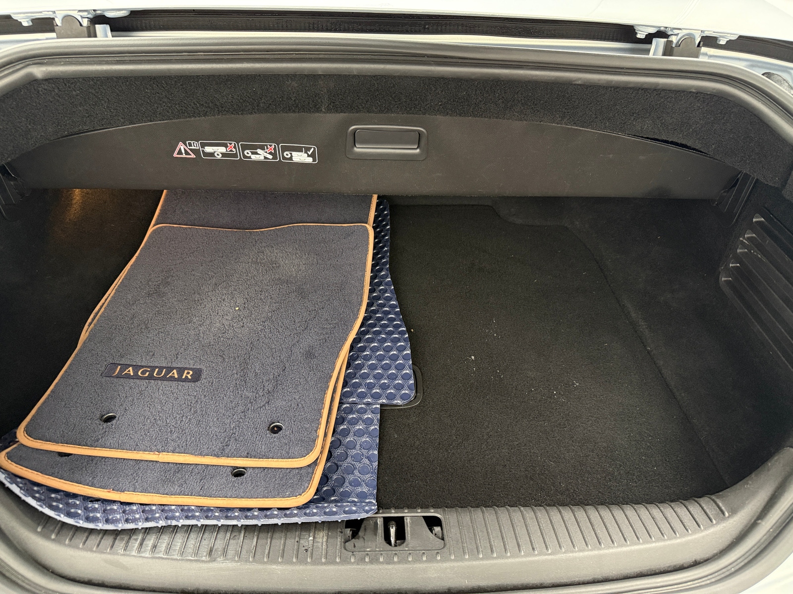 Thumbnail: 2014 Jaguar XK - 6