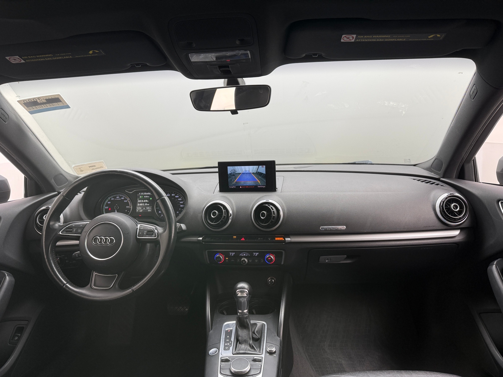 Thumbnail: 2016 Audi A3 e-tron - 2