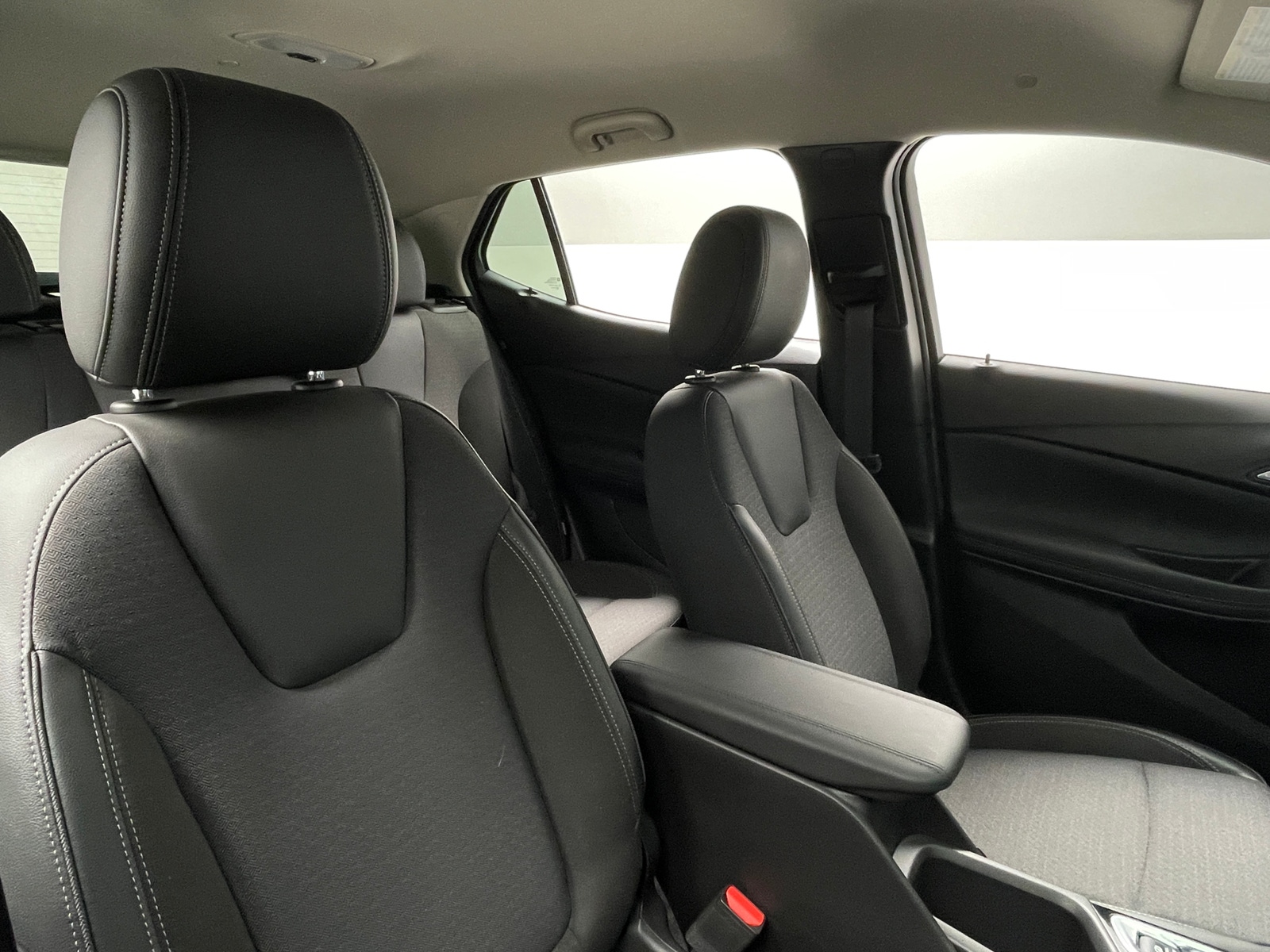 Thumbnail: 2021 Buick Encore GX - 2