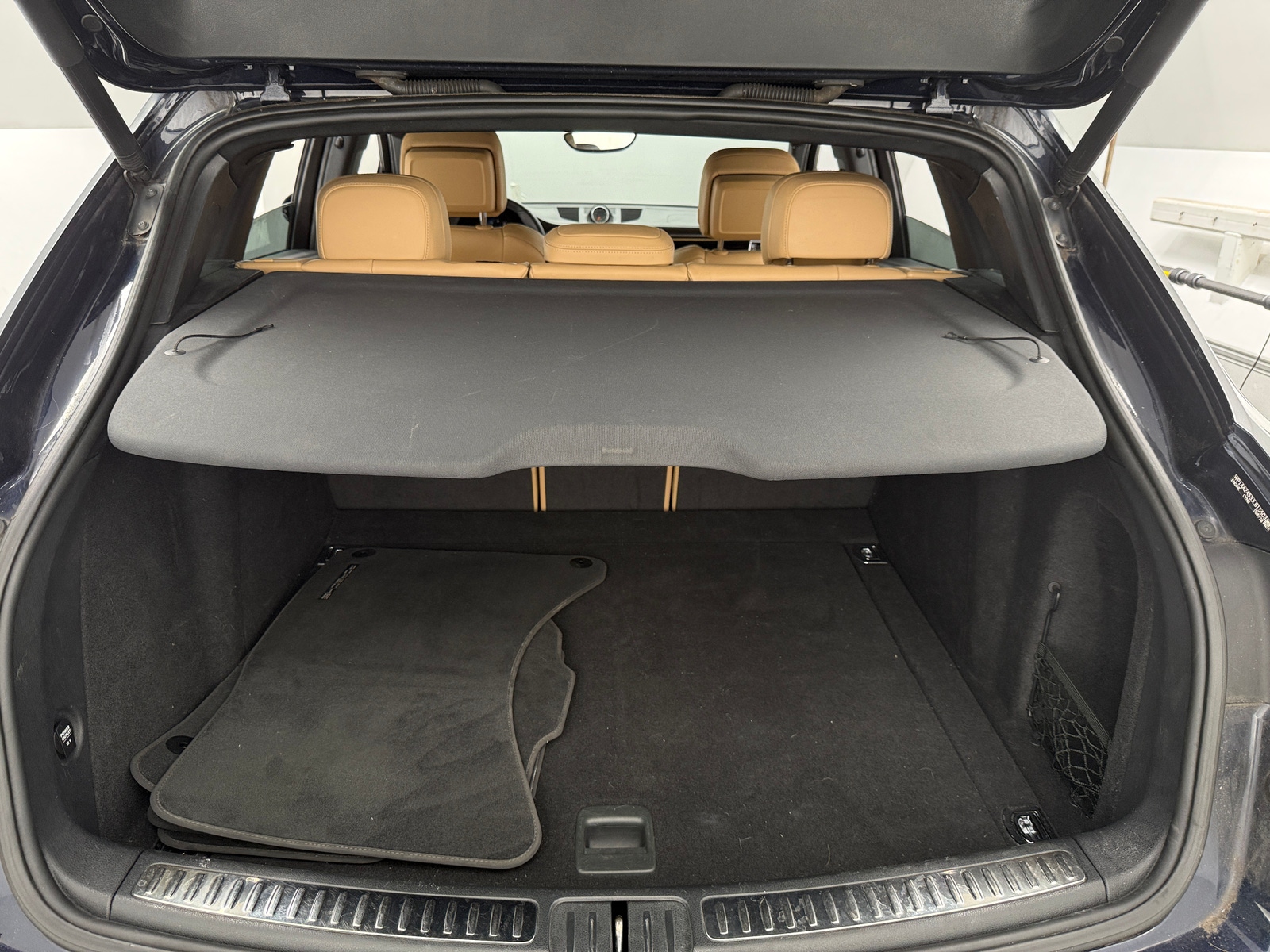 Thumbnail: 2018 Porsche Macan - 7