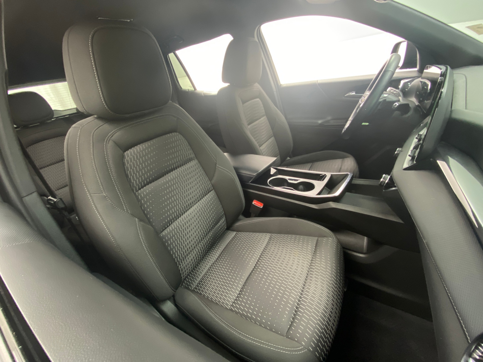 Thumbnail: 2025 Chevrolet Equinox - 2