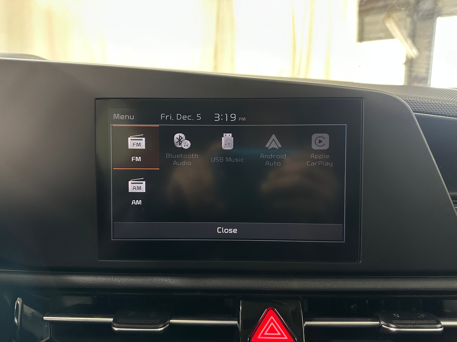 Thumbnail: 2025 Kia Niro - 4