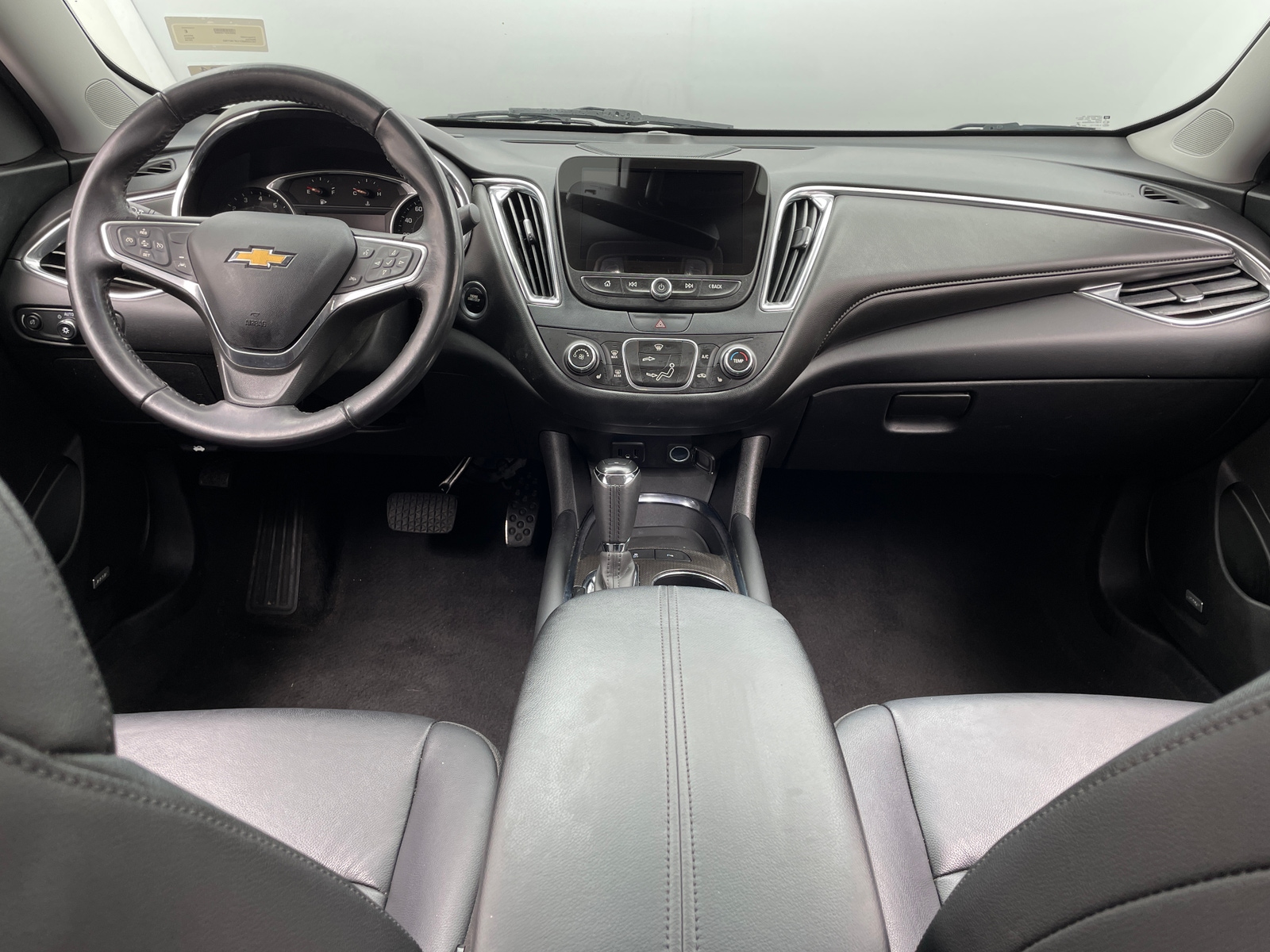 Thumbnail: 2018 Chevrolet Malibu - 2