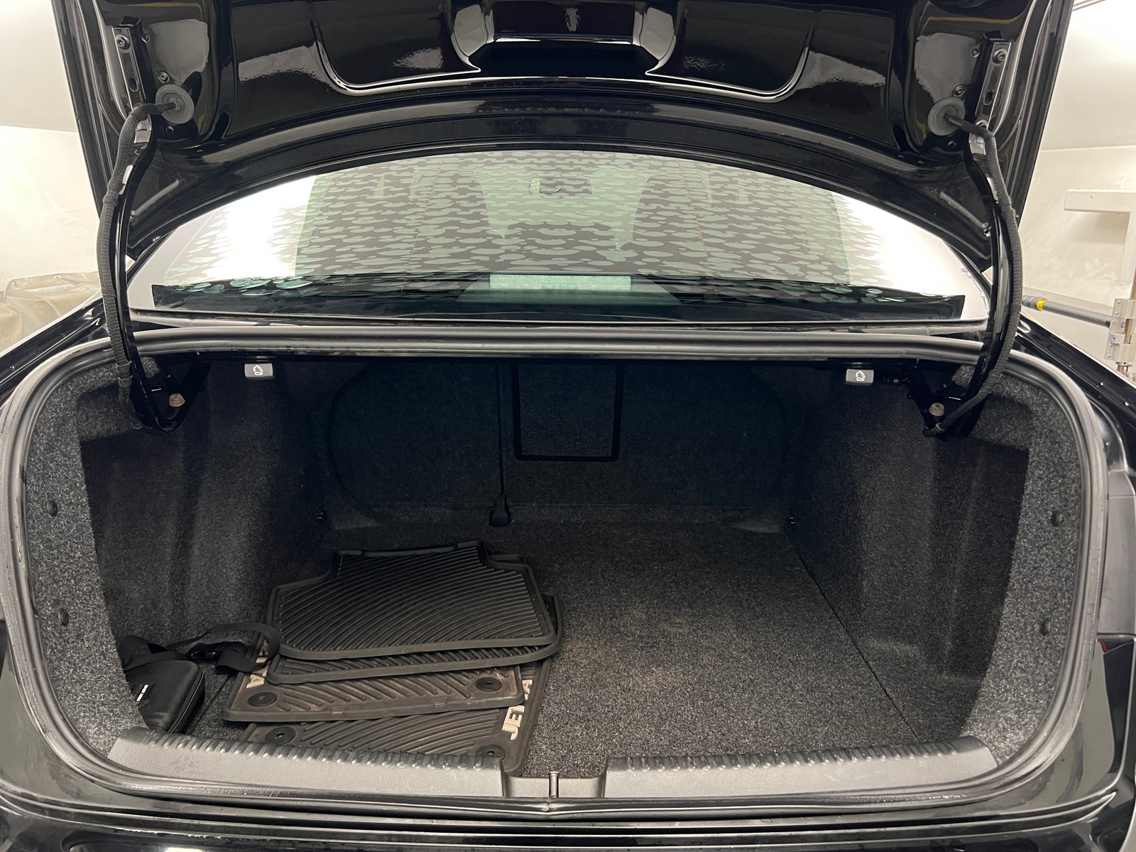 Thumbnail: 2018 Volkswagen Jetta - 6