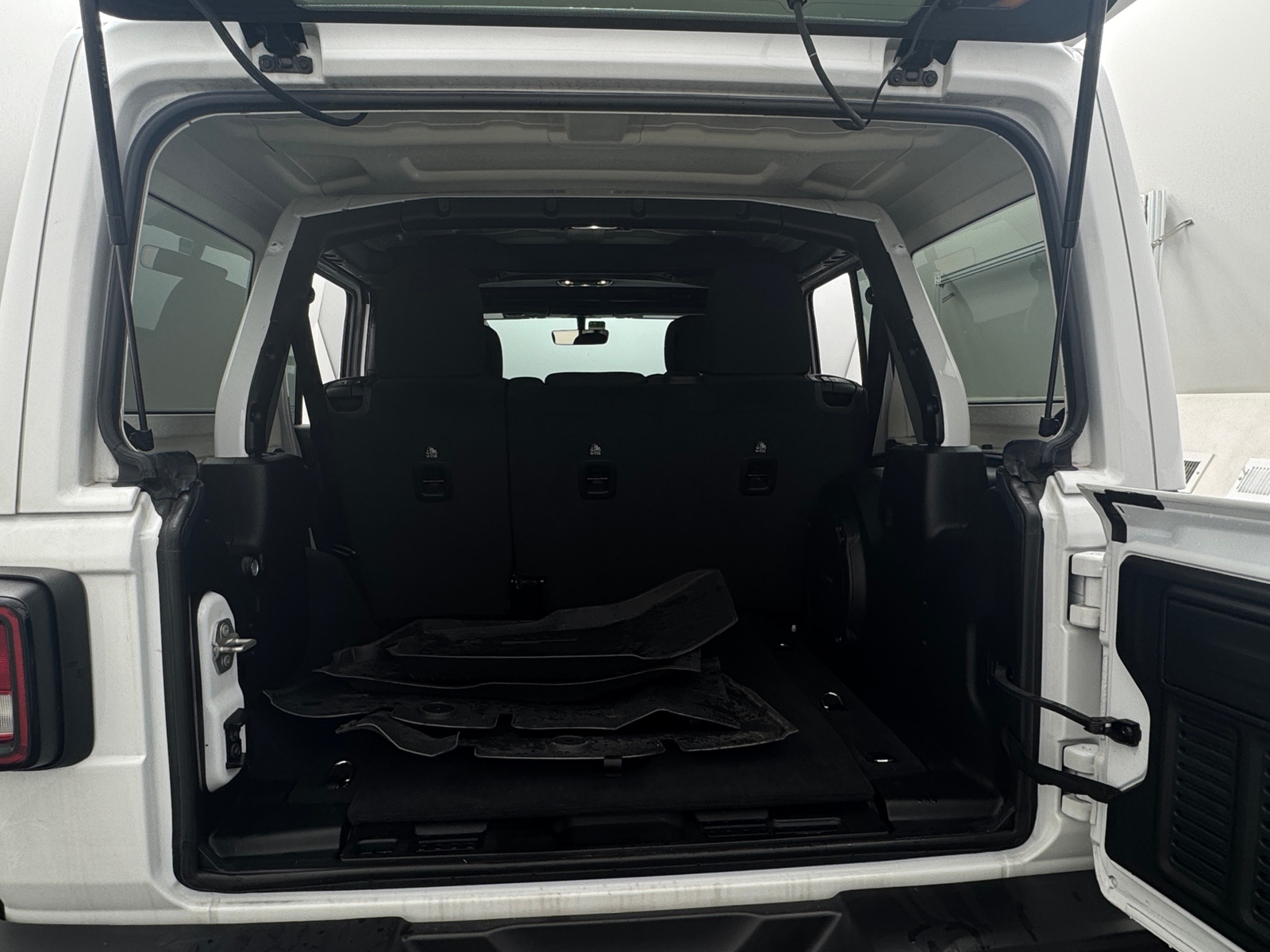 Thumbnail: 2023 Jeep Wrangler - 7