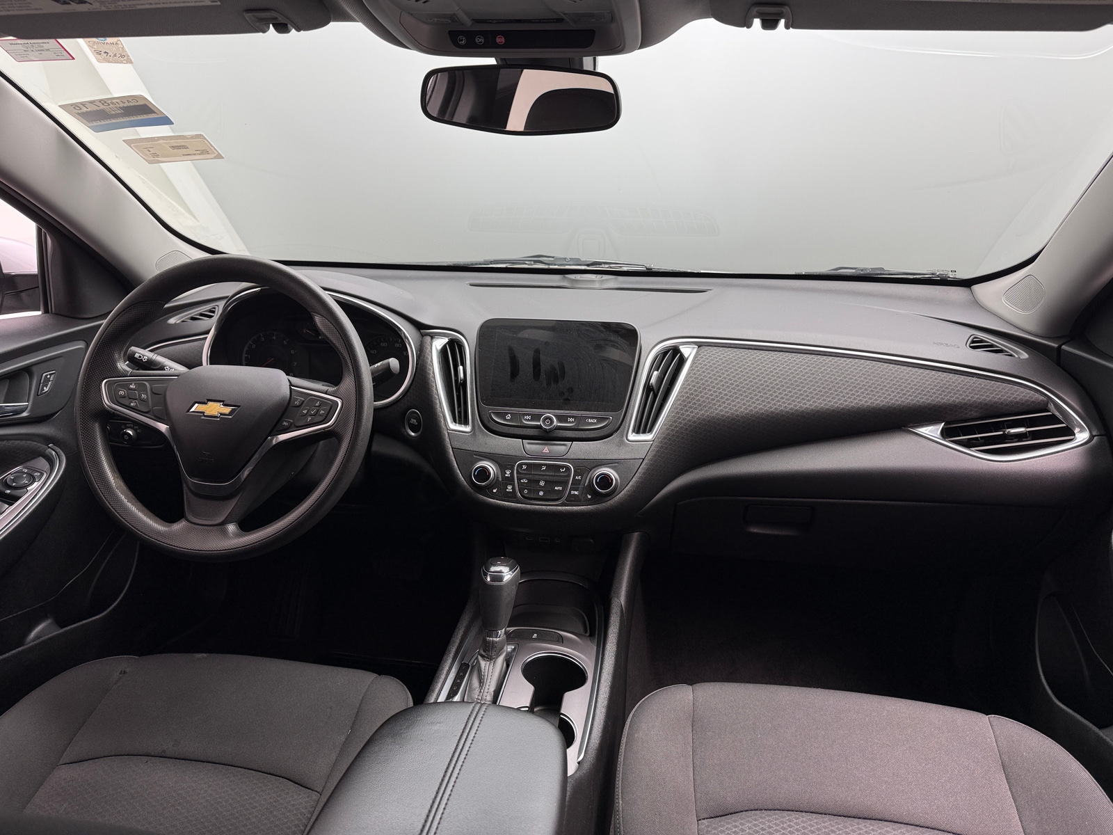 Thumbnail: 2019 Chevrolet Malibu - 3