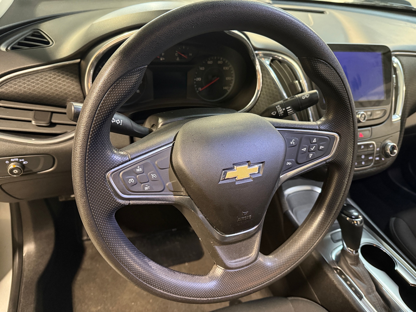 Thumbnail: 2019 Chevrolet Malibu - 5