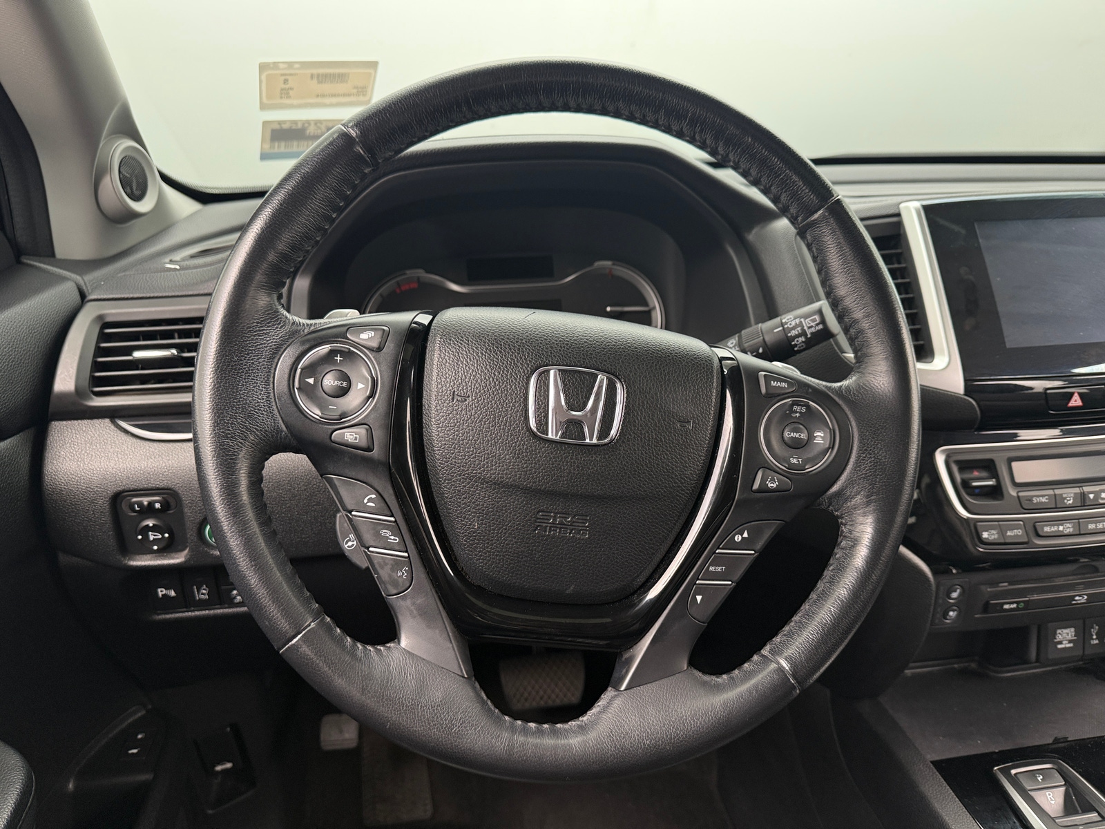 Thumbnail: 2016 Honda Pilot - 4