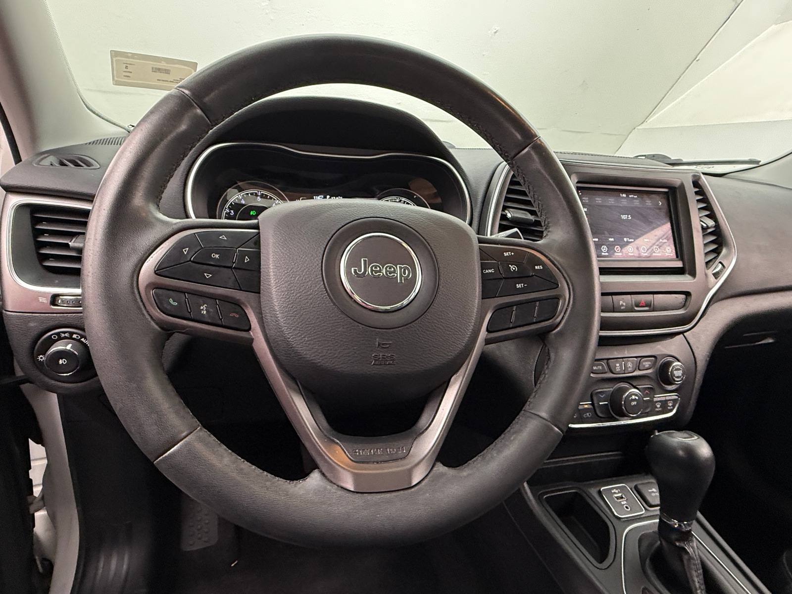 Thumbnail: 2020 Jeep Cherokee - 5