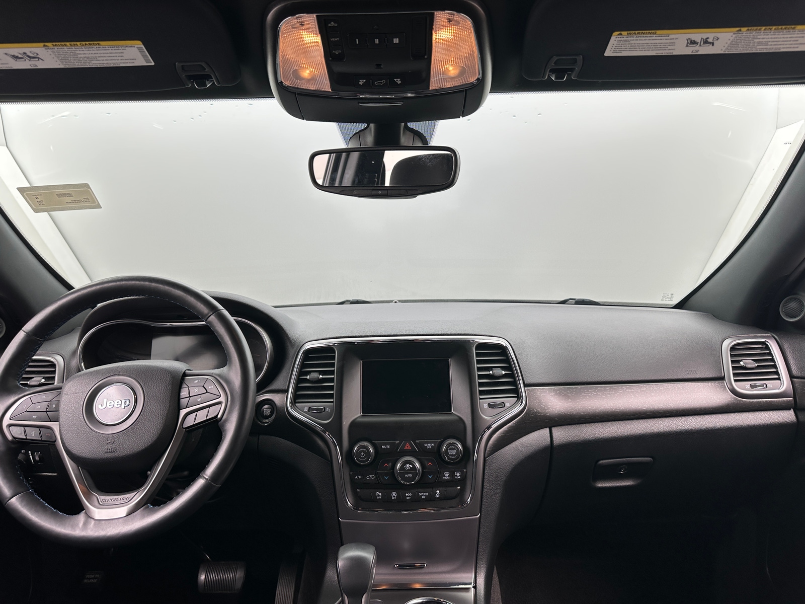 Thumbnail: 2018 Jeep Grand Cherokee - 3