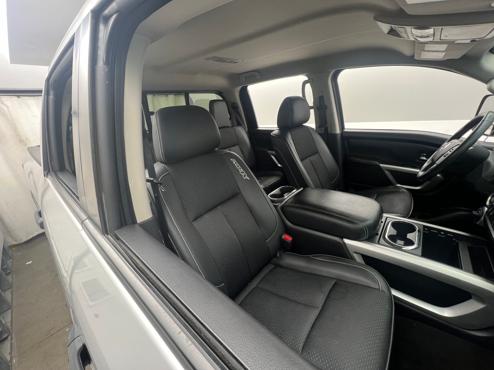 Thumbnail: 2018 Nissan Titan - 2