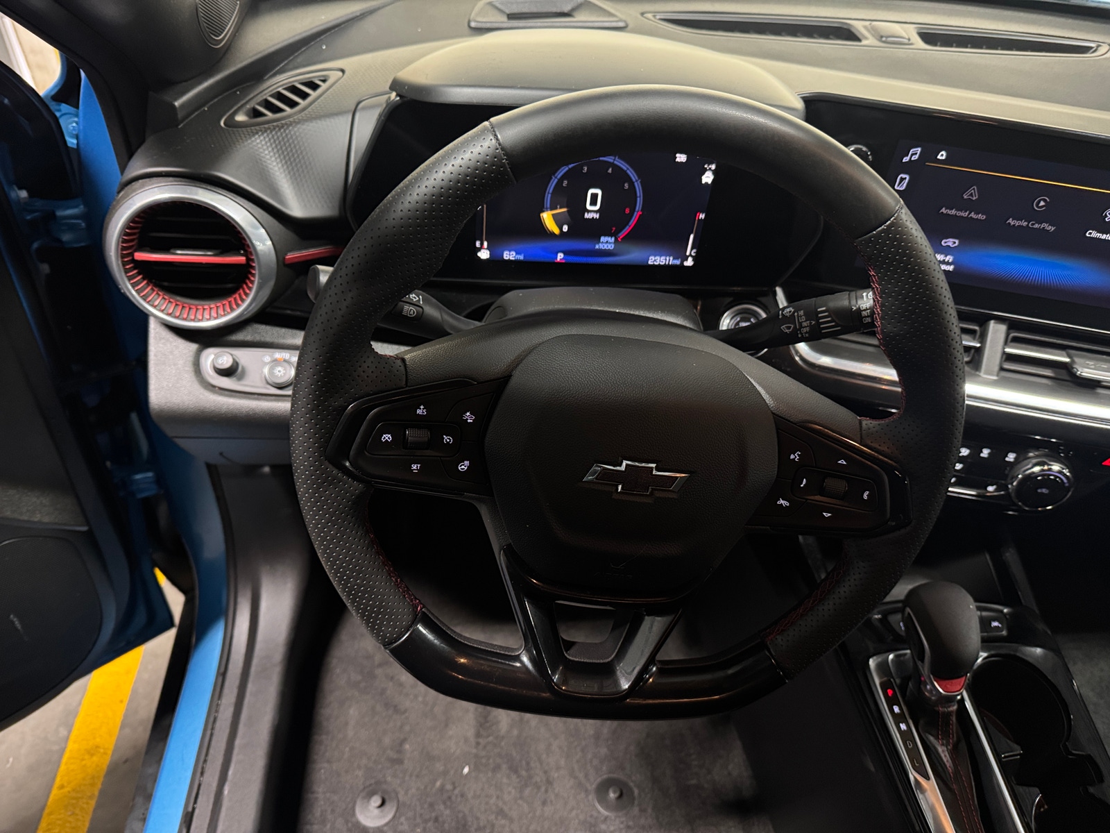 Thumbnail: 2025 Chevrolet Trax - 4