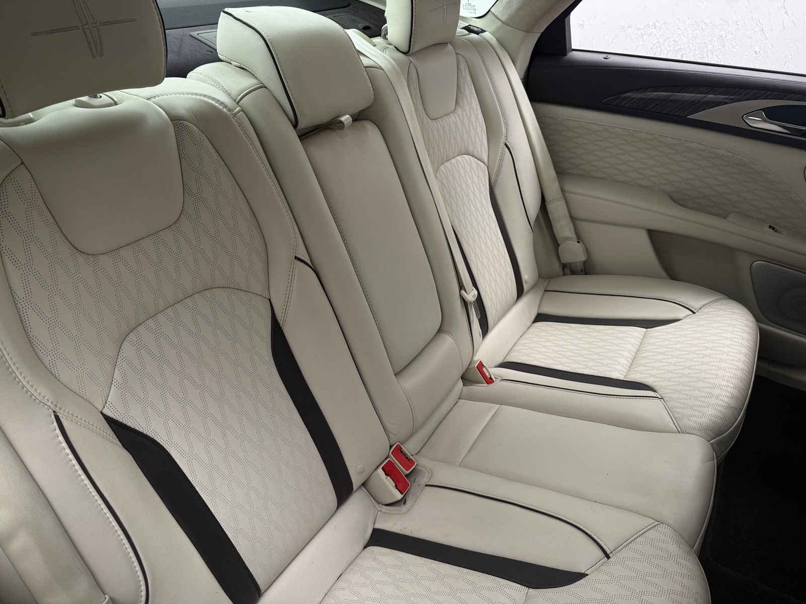 Thumbnail: 2017 Lincoln MKZ - 5