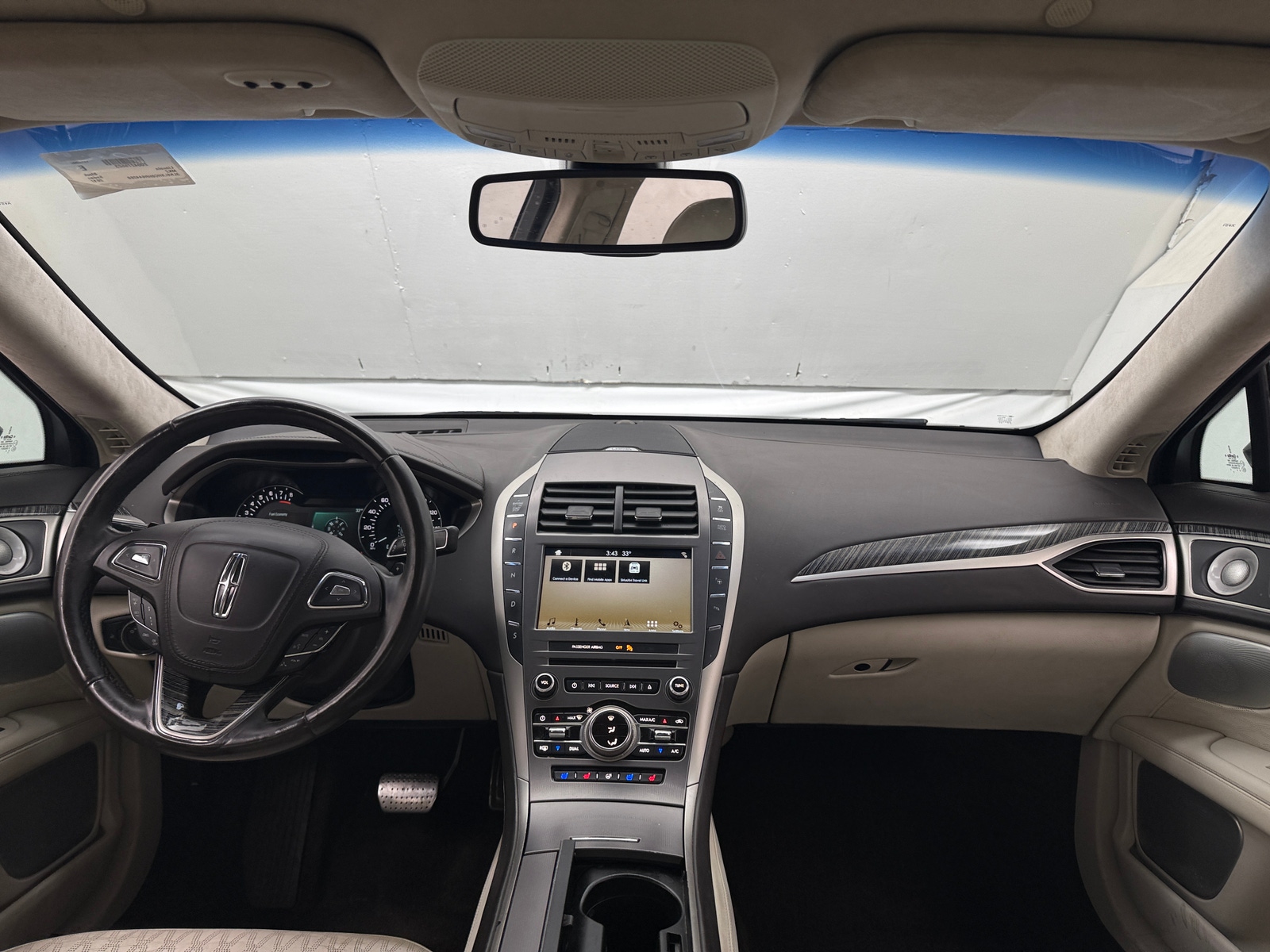 Thumbnail: 2017 Lincoln MKZ - 2