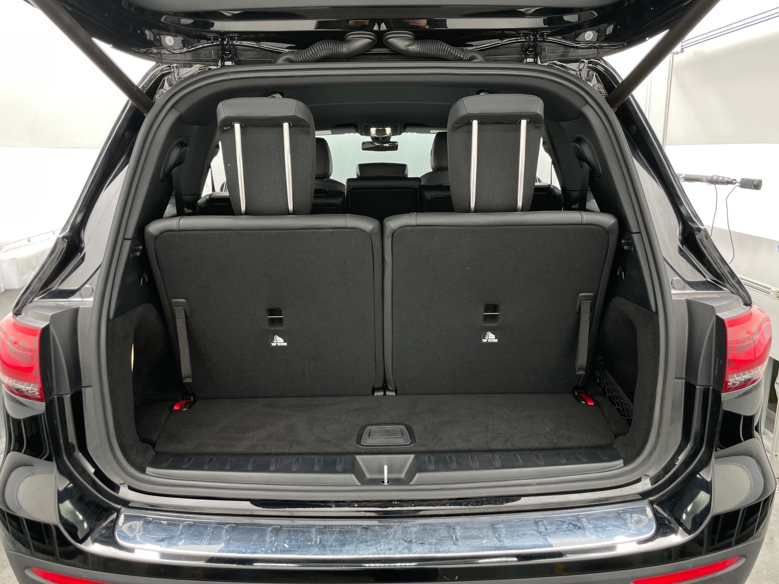 Thumbnail: 2020 Mercedes-Benz GLB - 6