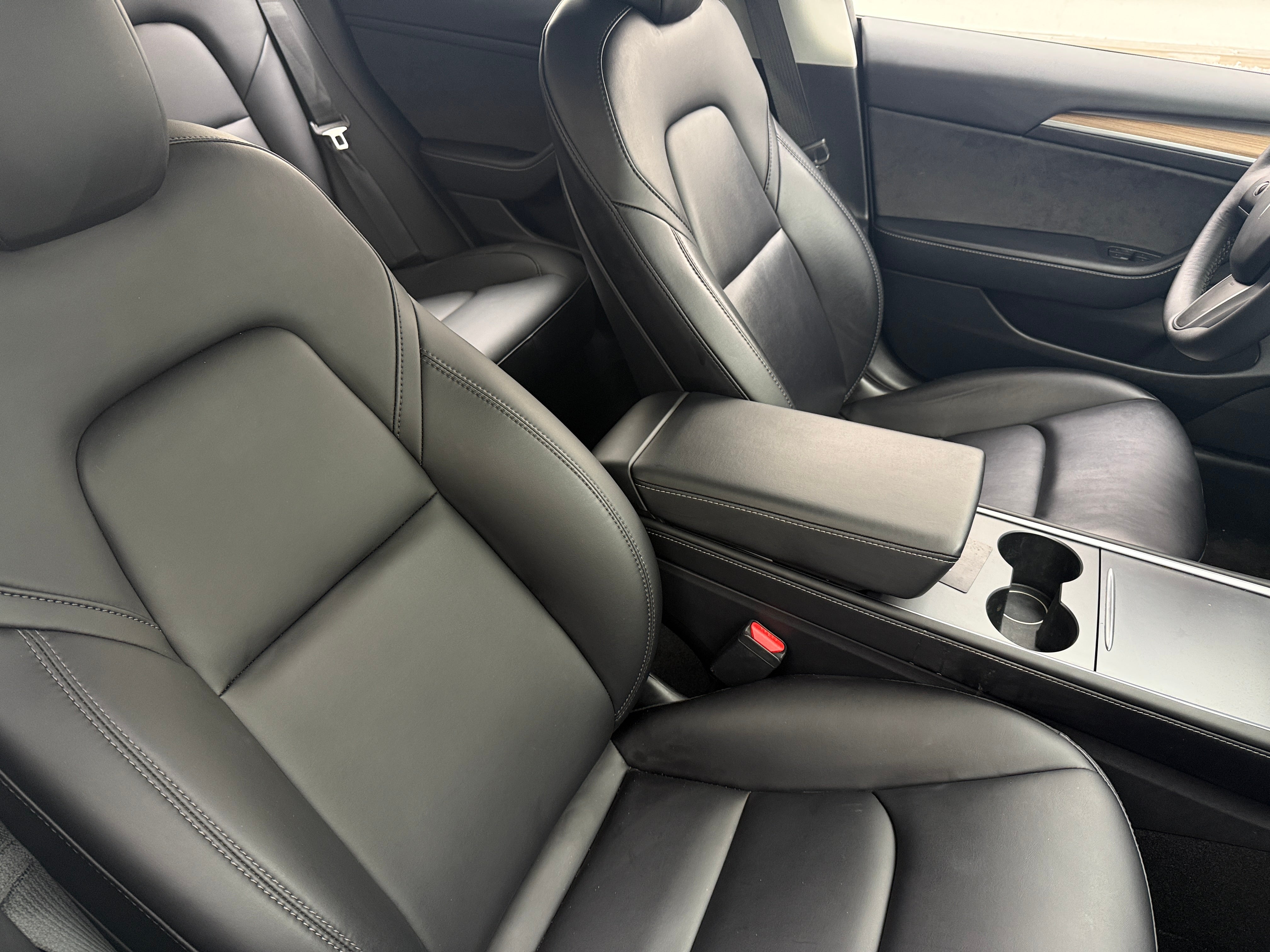 Used 2021 Tesla Model 3 Base with VIN 5YJ3E1EC9MF036994 for sale in Oak Creek, WI