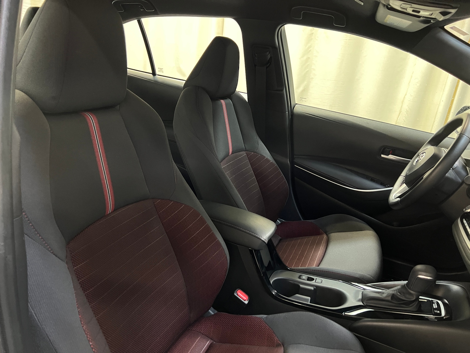 Thumbnail: 2025 Toyota Corolla - 2