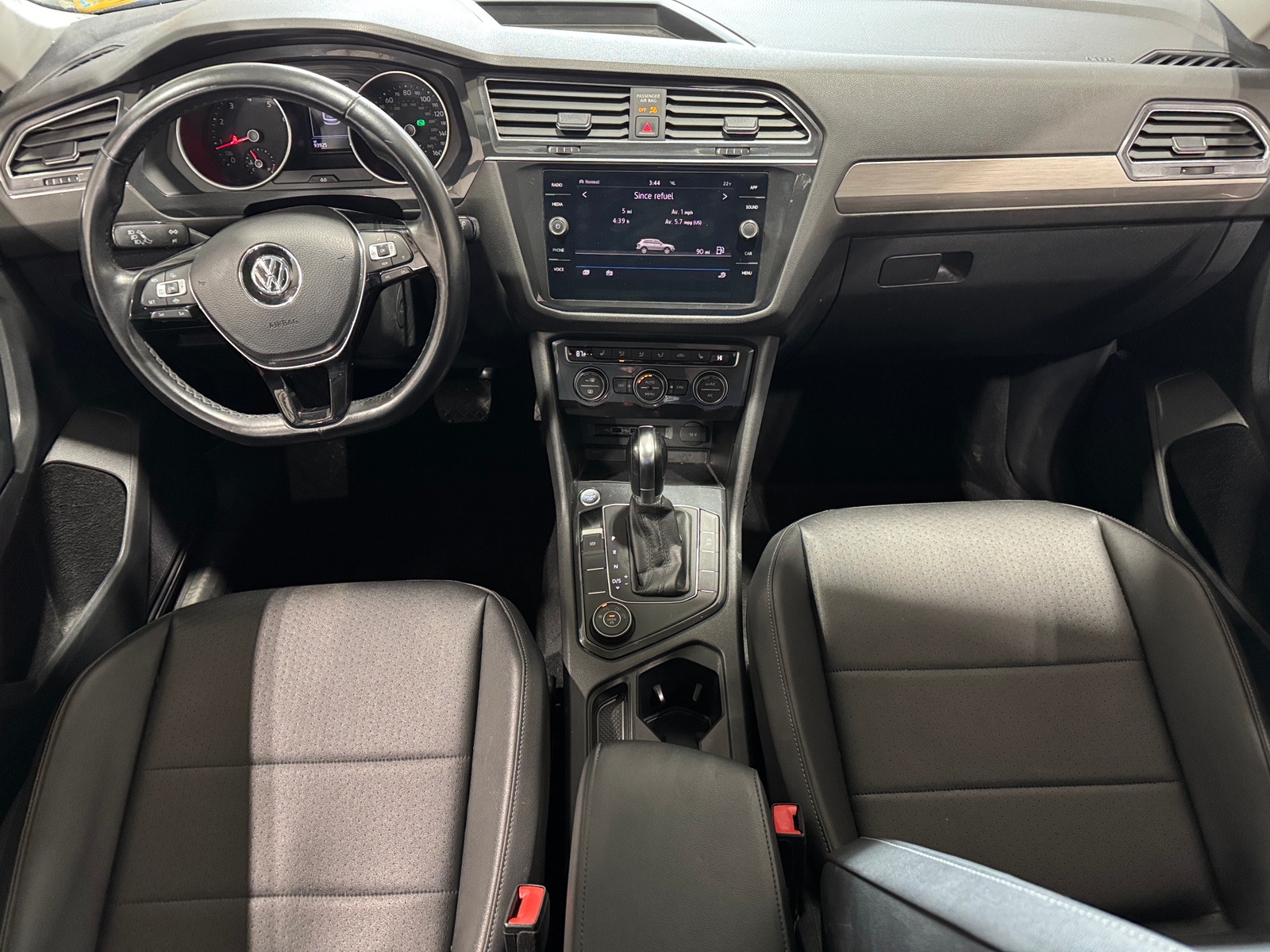 Thumbnail: 2019 Volkswagen Tiguan - 2