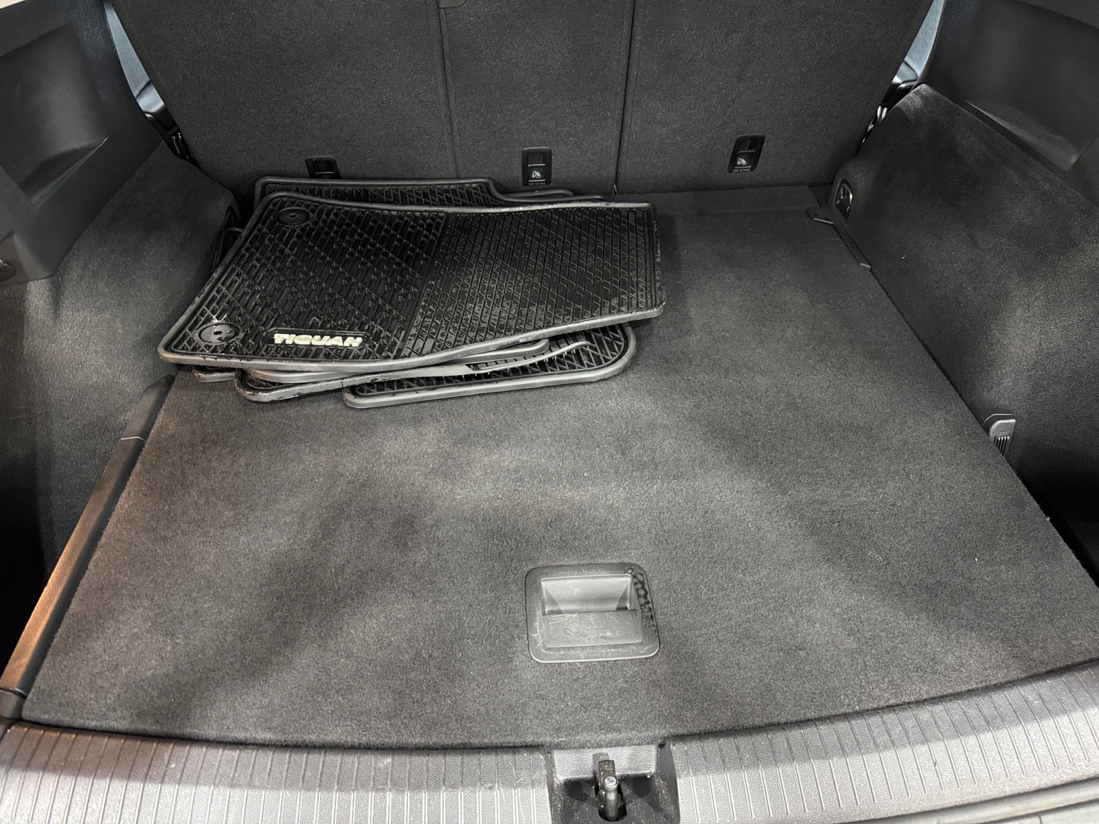 Thumbnail: 2019 Volkswagen Tiguan - 6