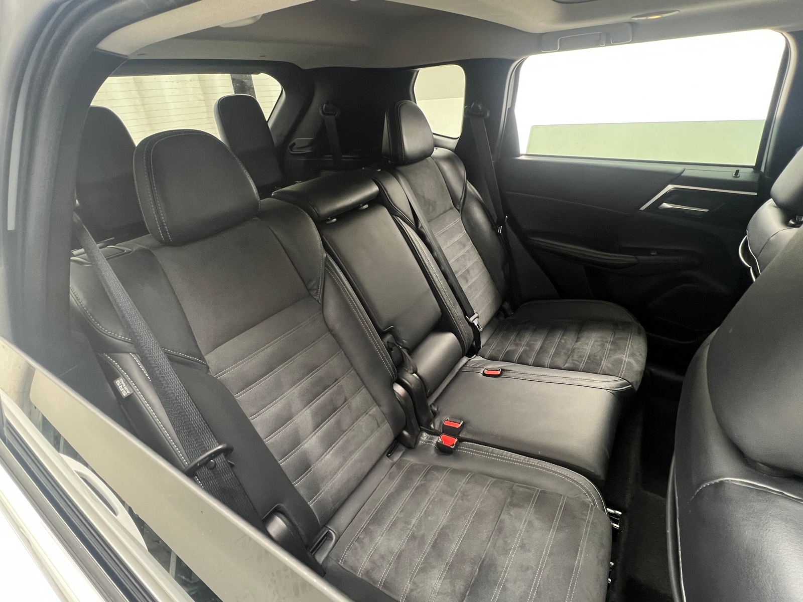 Thumbnail: 2022 Mitsubishi Outlander - 5