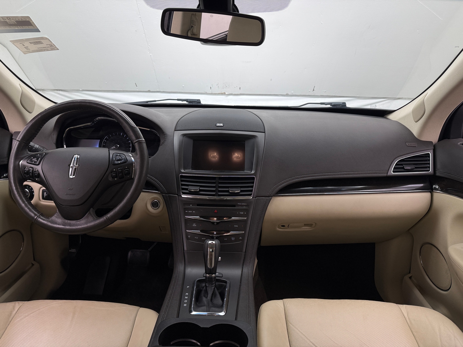 Thumbnail: 2019 Lincoln MKT - 2