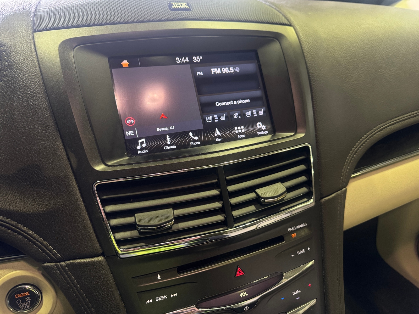 Thumbnail: 2019 Lincoln MKT - 3