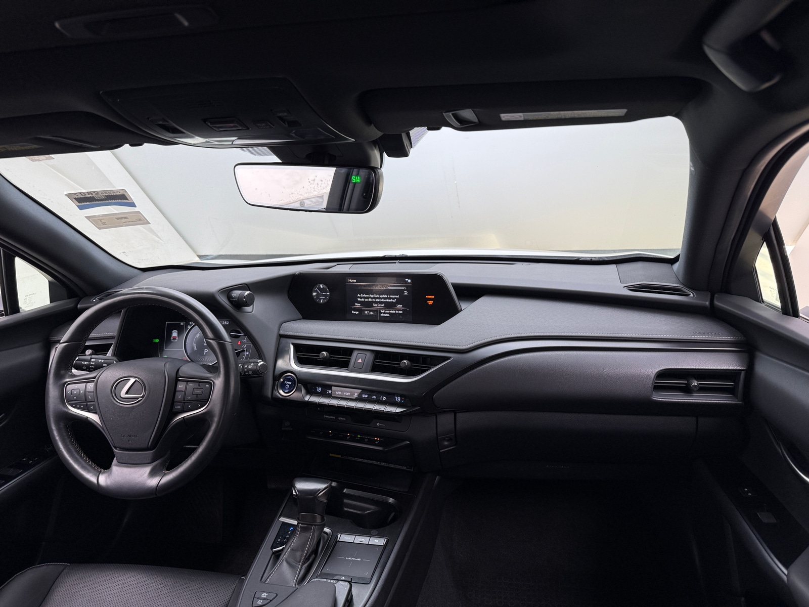 Thumbnail: 2020 Lexus UX - 2