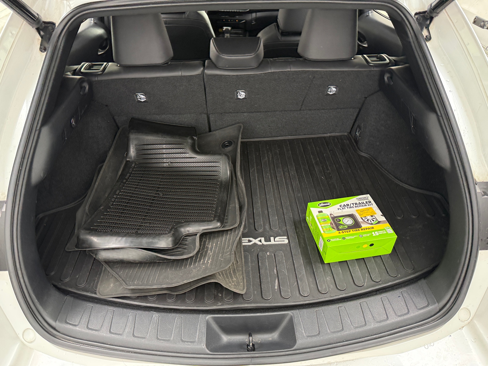 Thumbnail: 2020 Lexus UX - 6