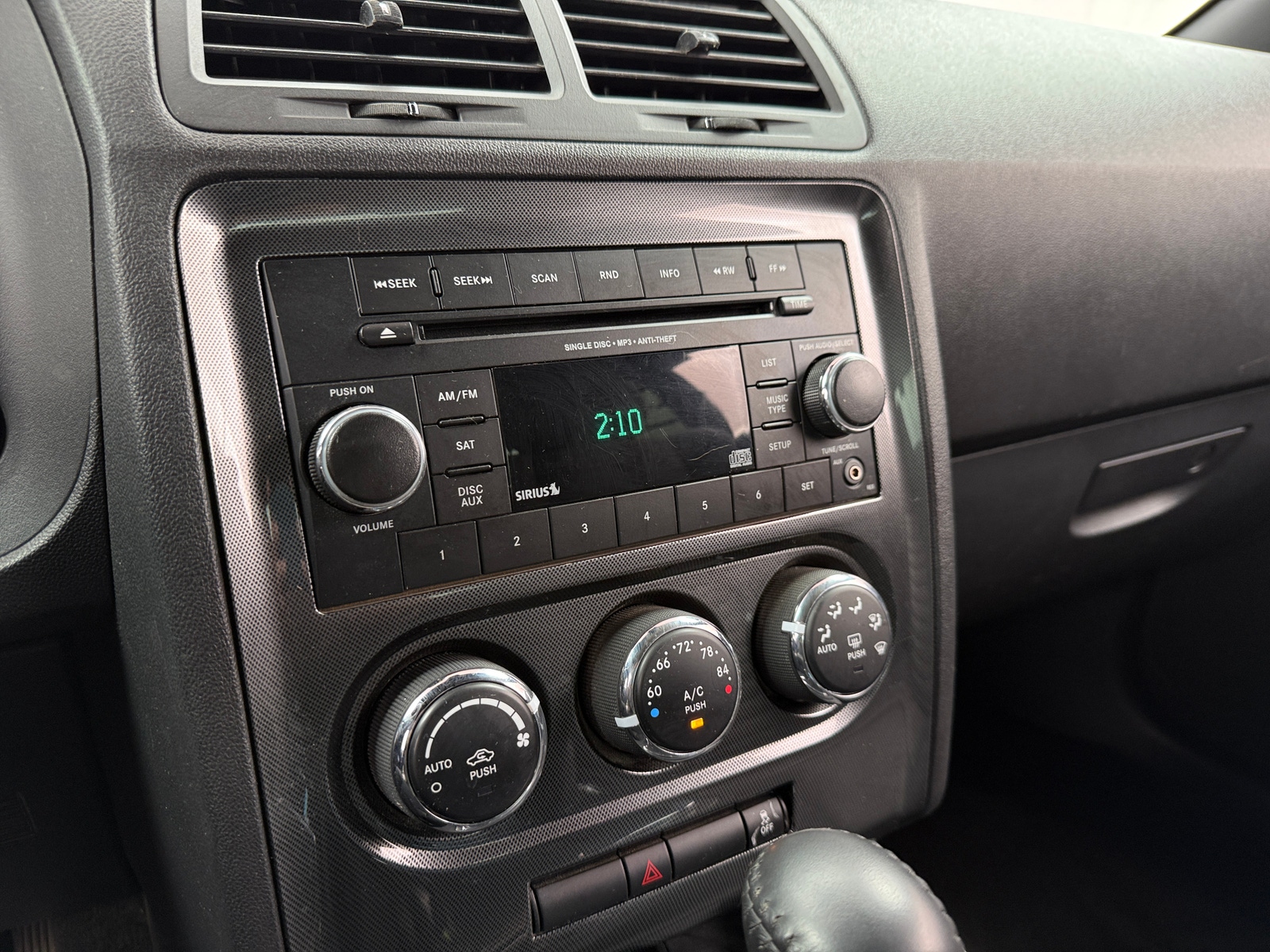 Thumbnail: 2014 Dodge Challenger - 3