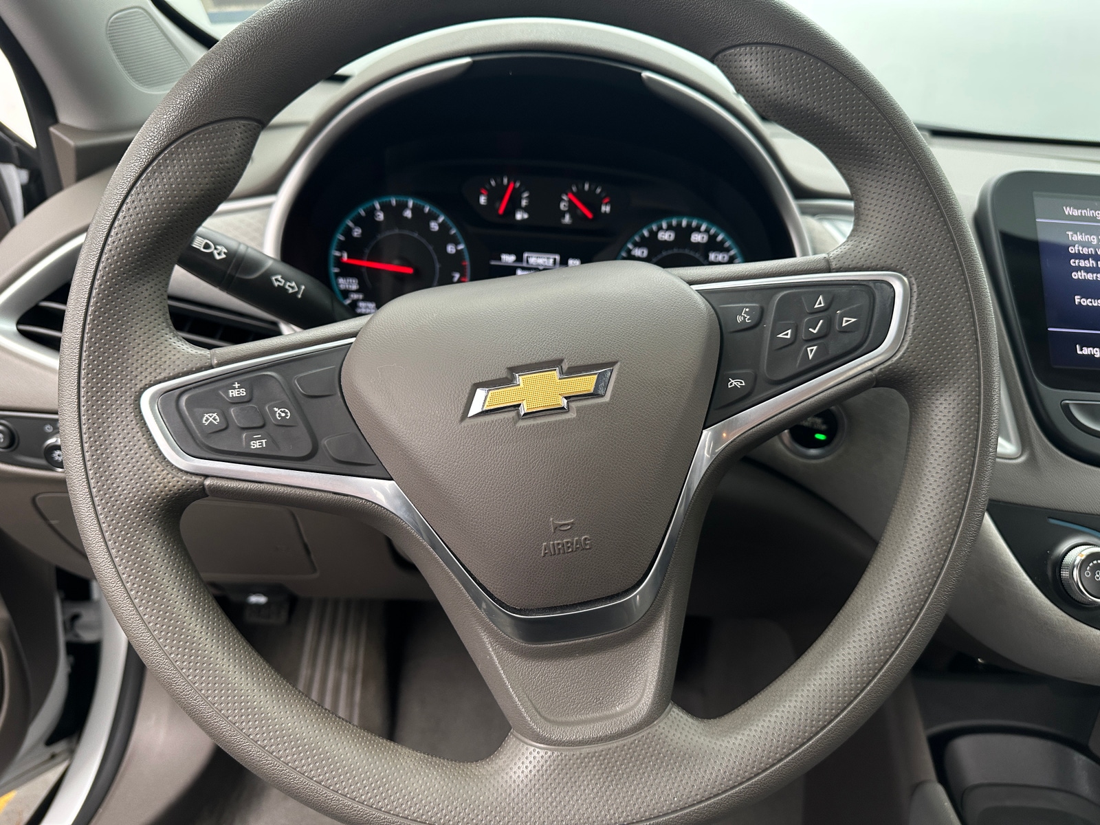 Thumbnail: 2022 Chevrolet Malibu - 5