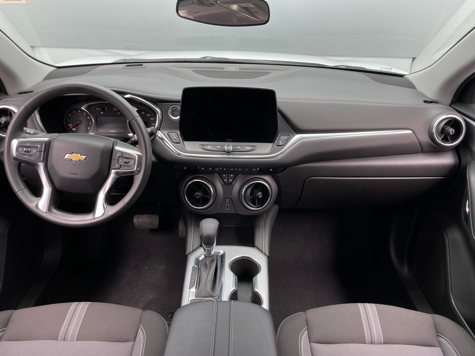 Thumbnail: 2025 Chevrolet Blazer - 3