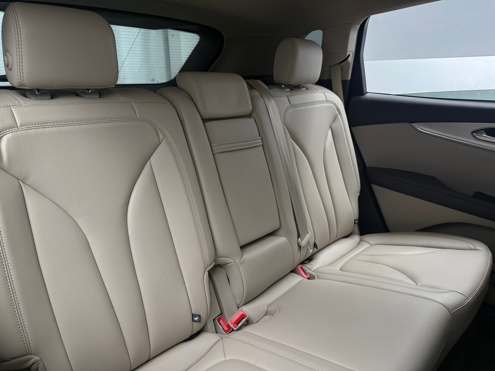 Thumbnail: 2019 Lincoln Nautilus - 5