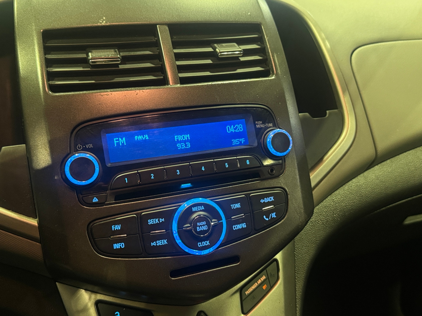 Thumbnail: 2014 Chevrolet Sonic - 4