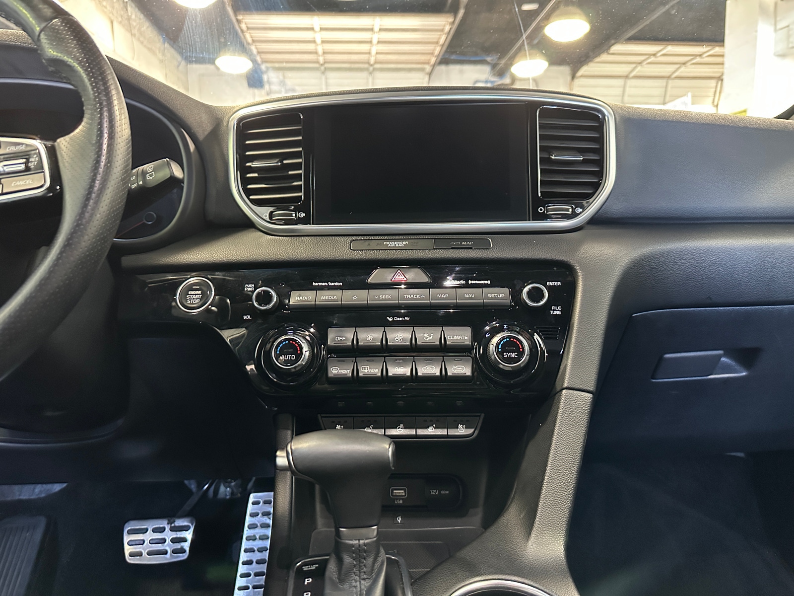 Thumbnail: 2022 Kia Sportage - 3