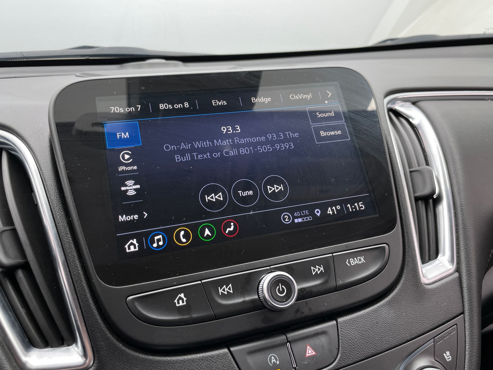 Thumbnail: 2024 Chevrolet Malibu - 3