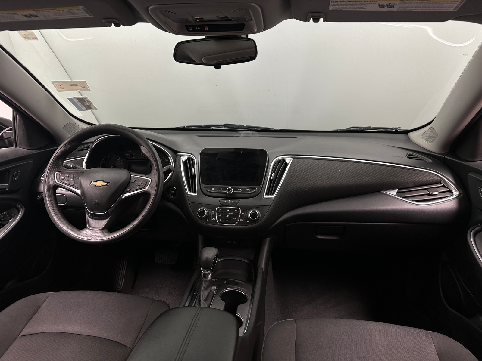 Thumbnail: 2021 Chevrolet Malibu - 3