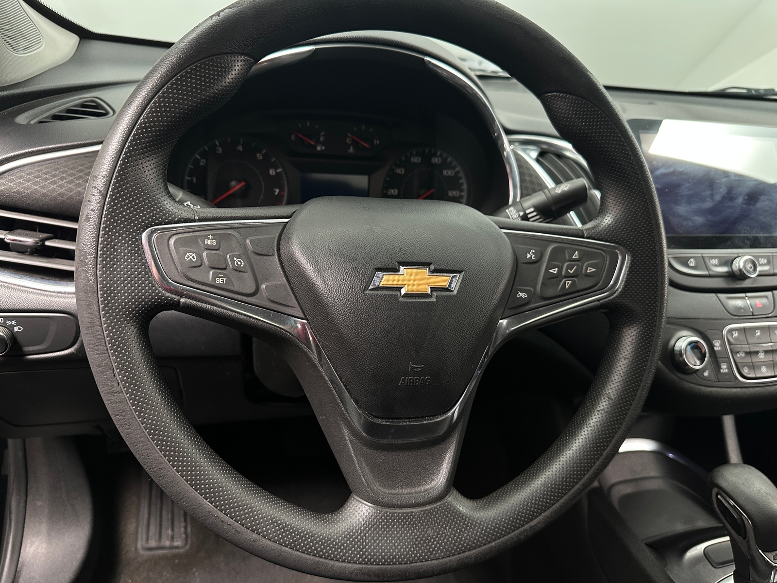 Thumbnail: 2021 Chevrolet Malibu - 5