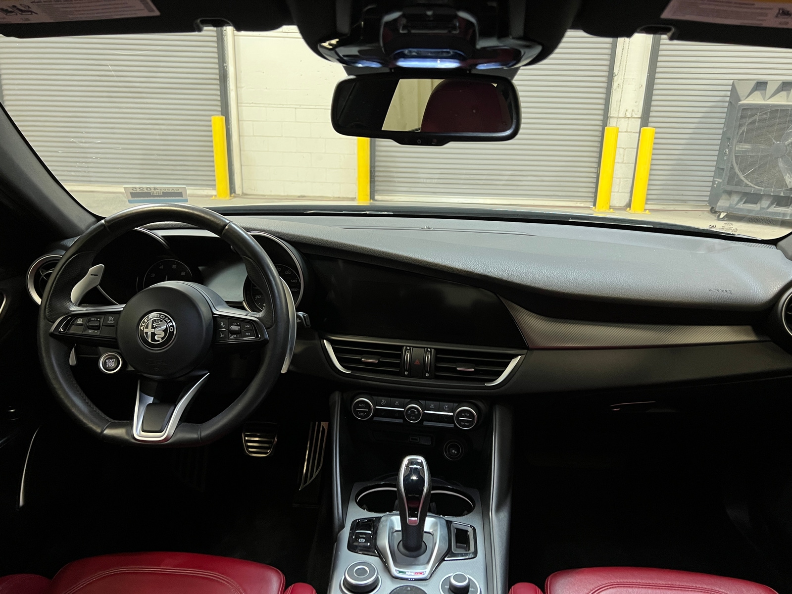 Thumbnail: 2022 Alfa Romeo Giulia - 2