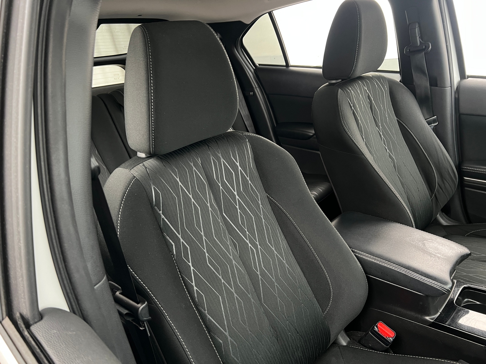 Thumbnail: 2018 Mitsubishi Eclipse Cross - 2