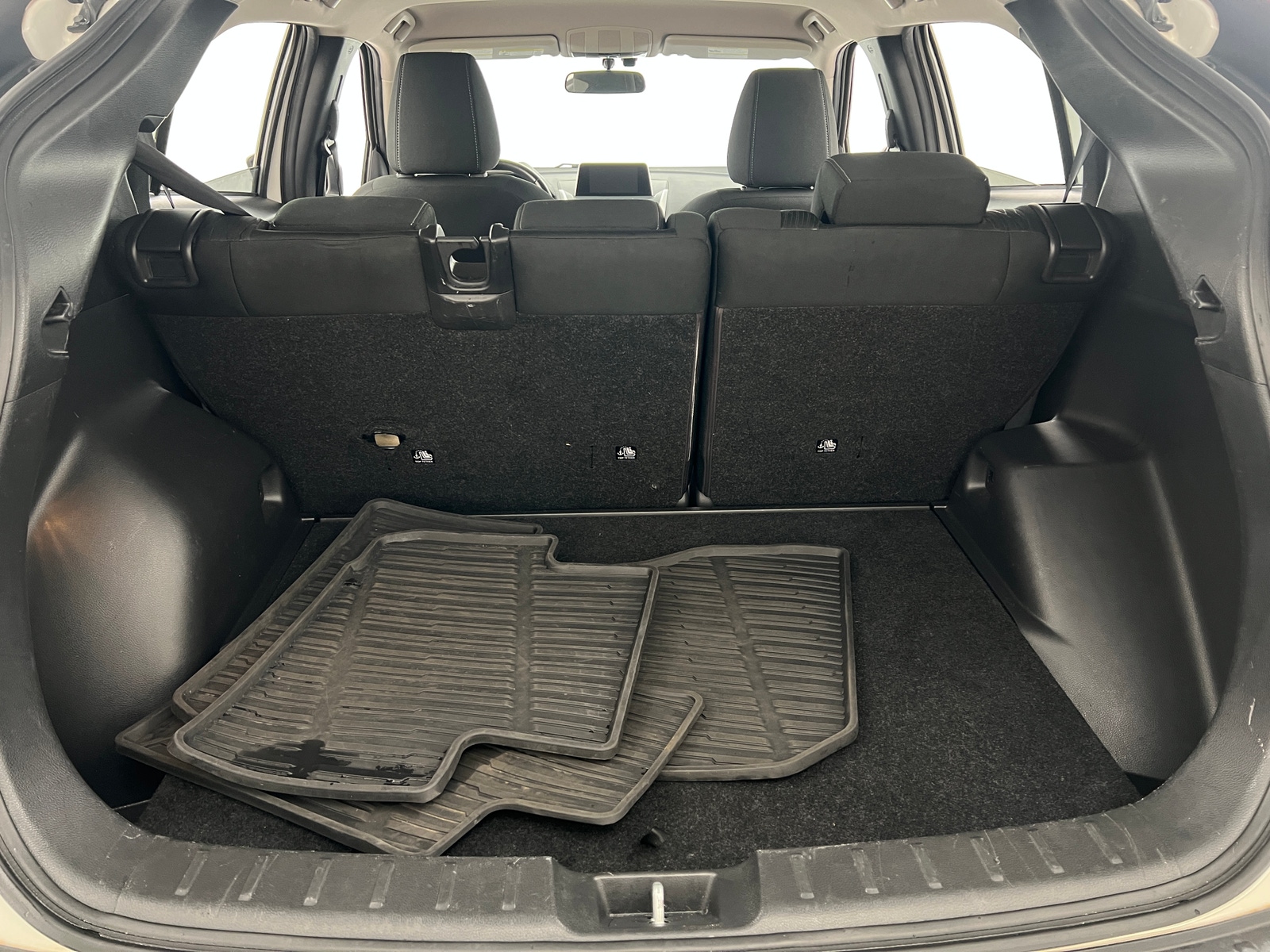 Thumbnail: 2018 Mitsubishi Eclipse Cross - 7