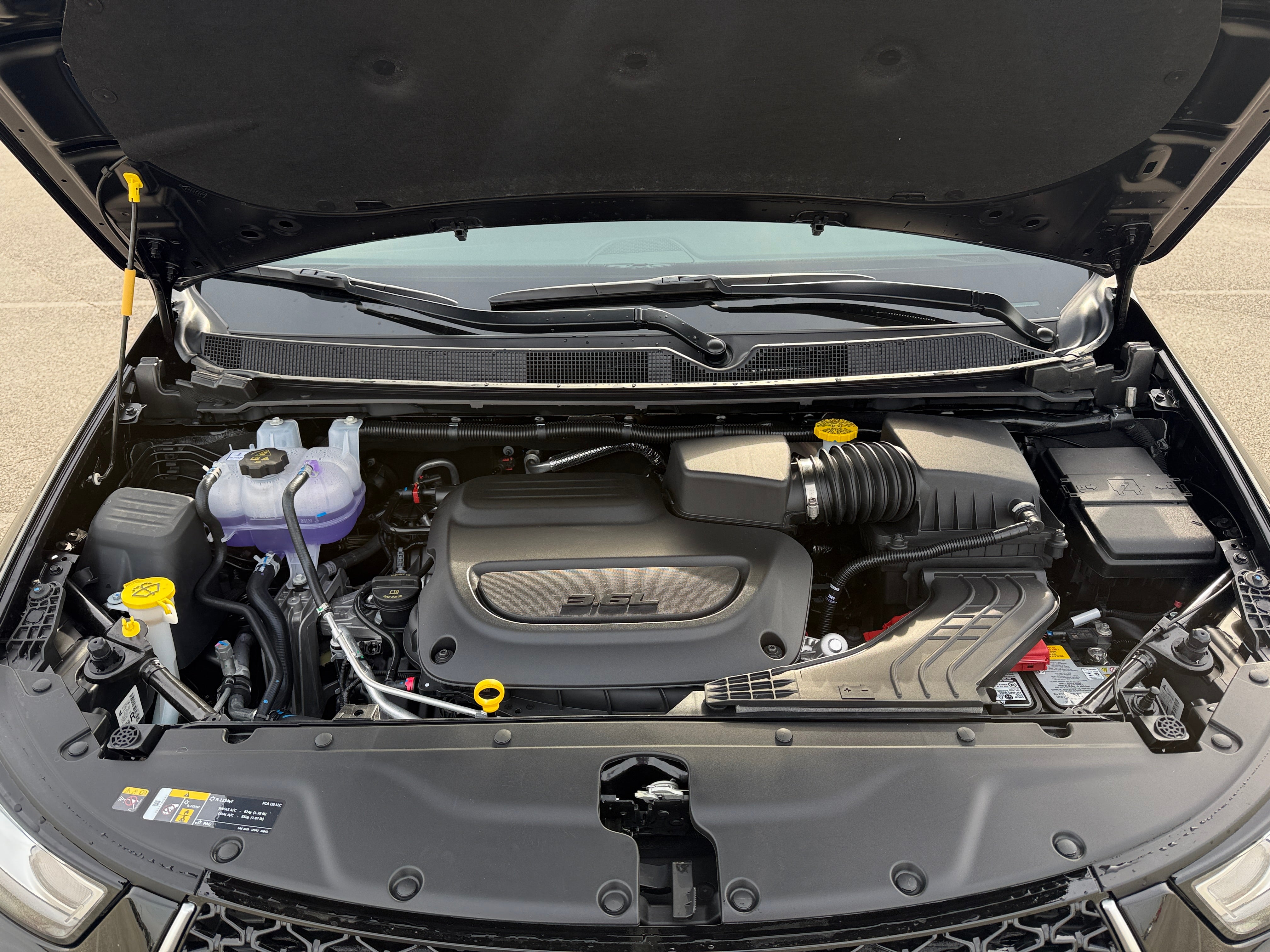 2026 Chrysler Pacifica Pinnacle AWD's photo