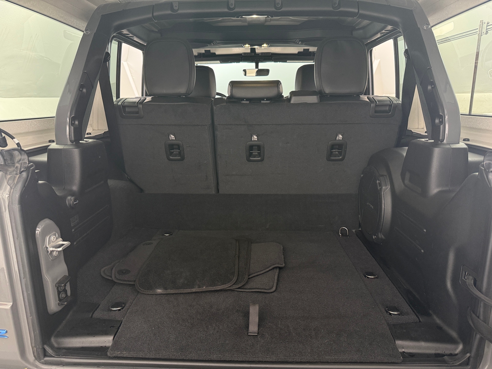 Thumbnail: 2023 Jeep Wrangler - 6