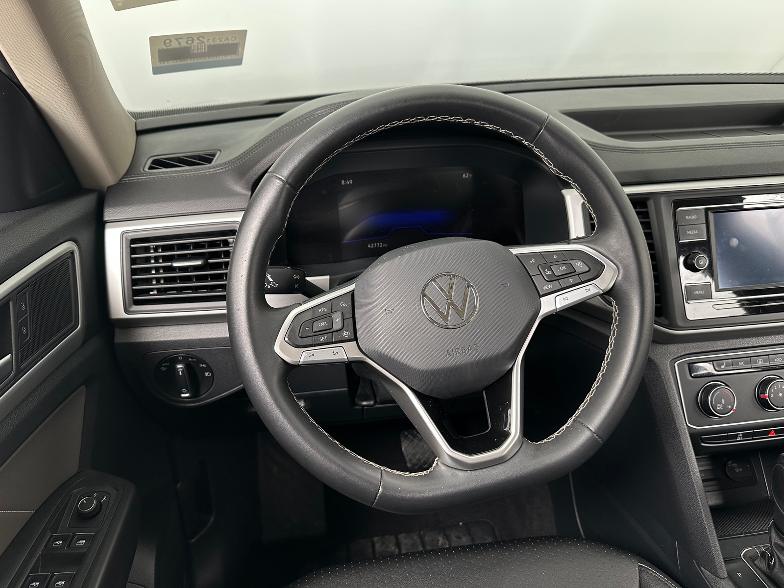 Thumbnail: 2023 Volkswagen Atlas - 4