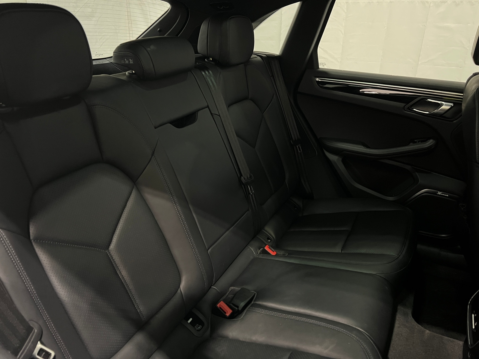 Thumbnail: 2023 Porsche Macan - 5