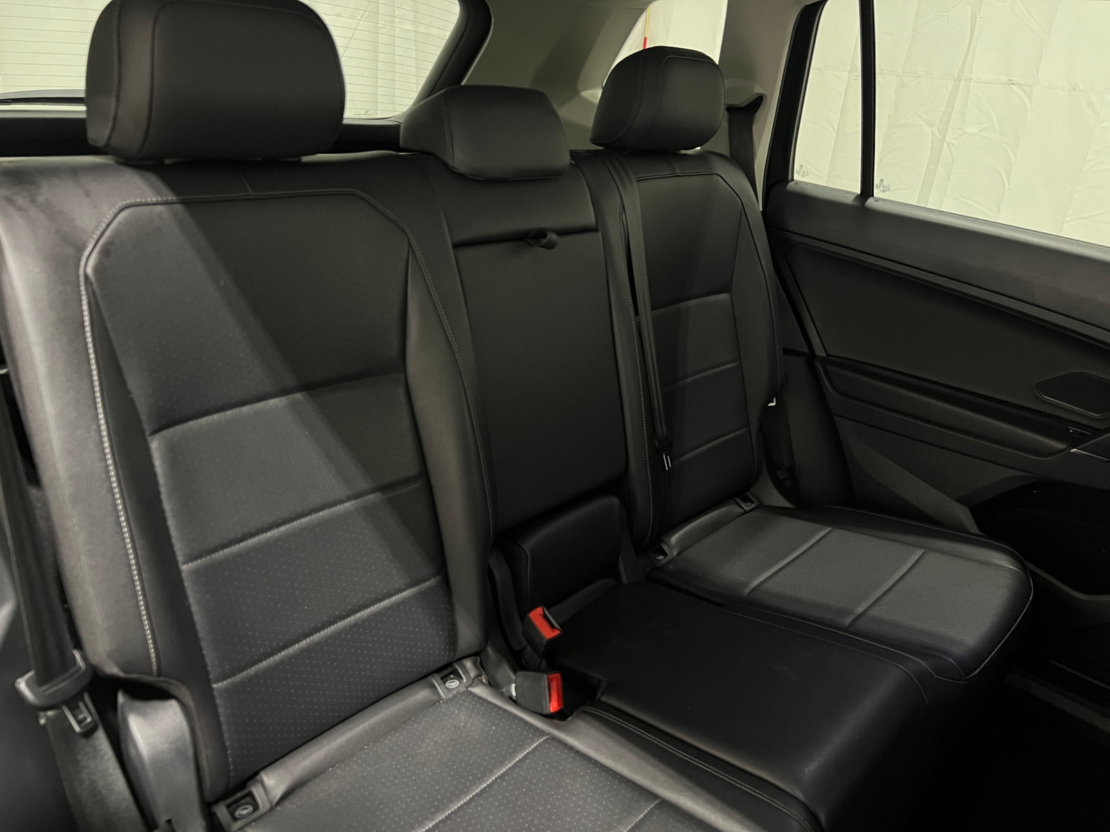 Thumbnail: 2020 Volkswagen Tiguan - 5