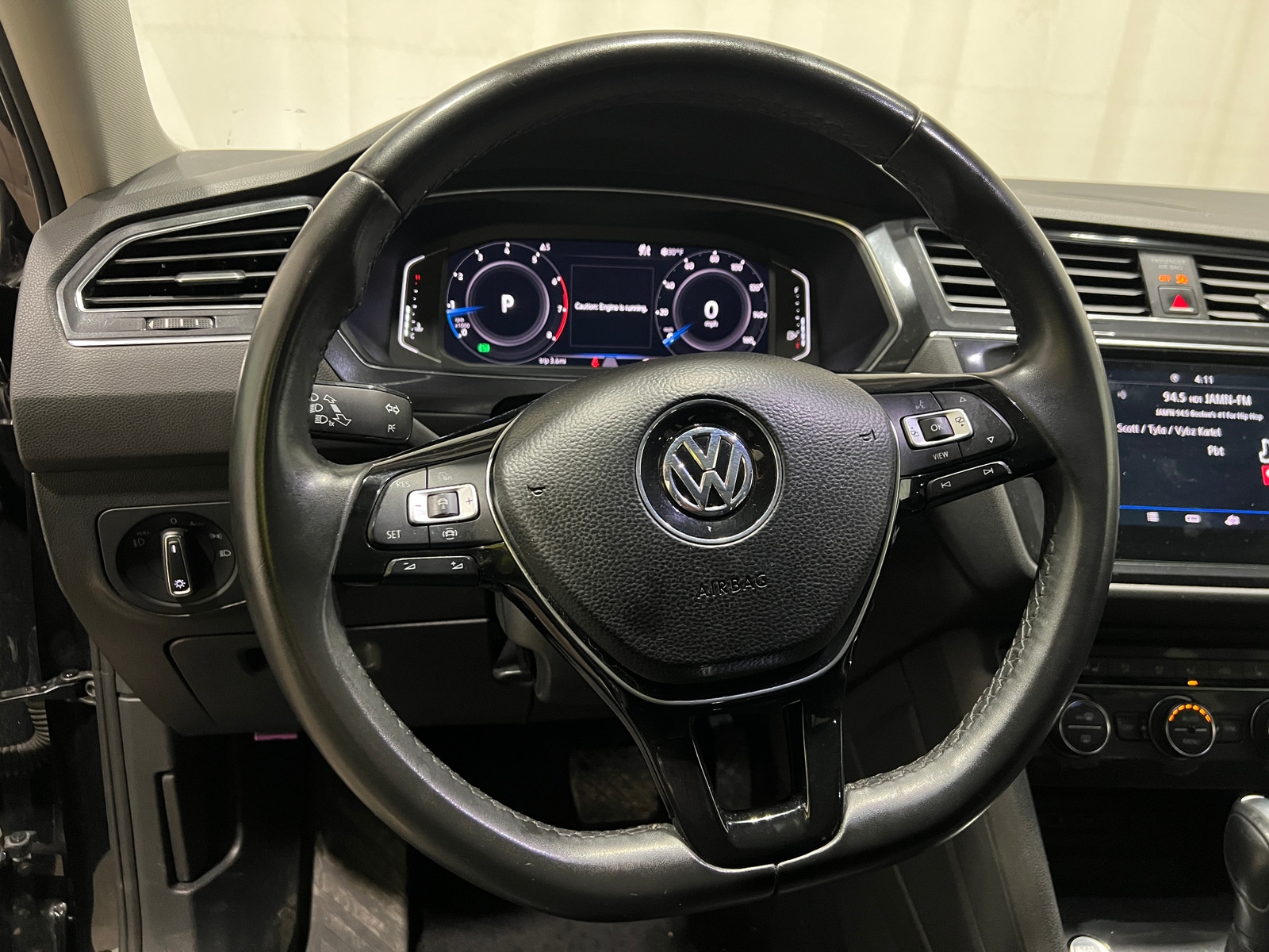 Thumbnail: 2020 Volkswagen Tiguan - 4