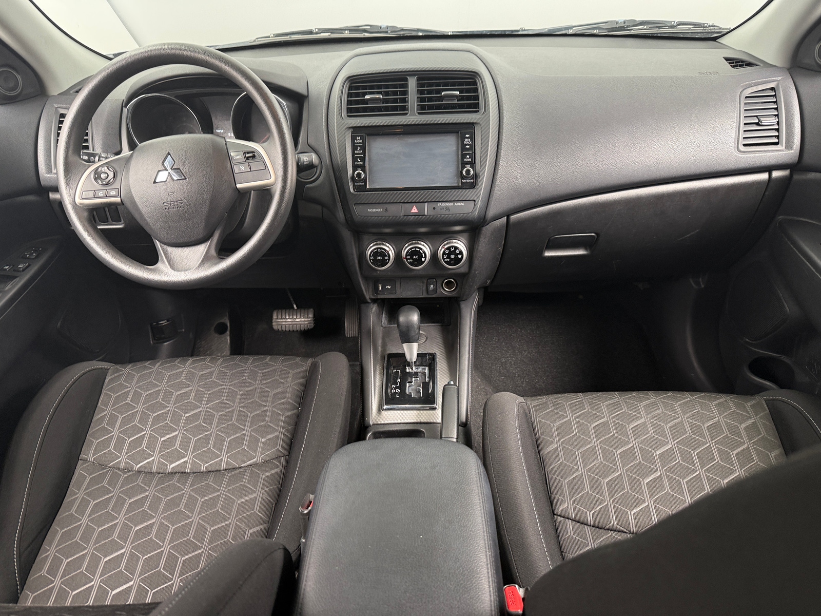 Thumbnail: 2021 Mitsubishi Outlander Sport - 3