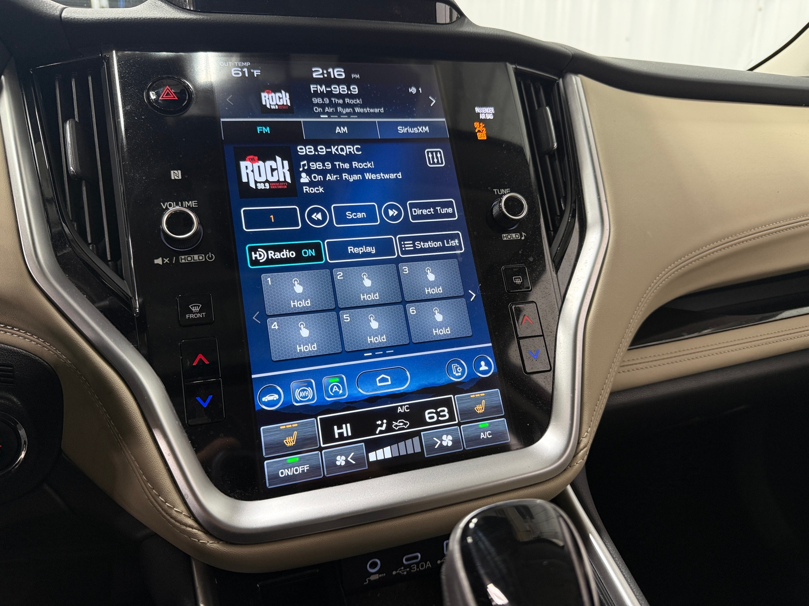 Thumbnail: 2023 Subaru Legacy - 3