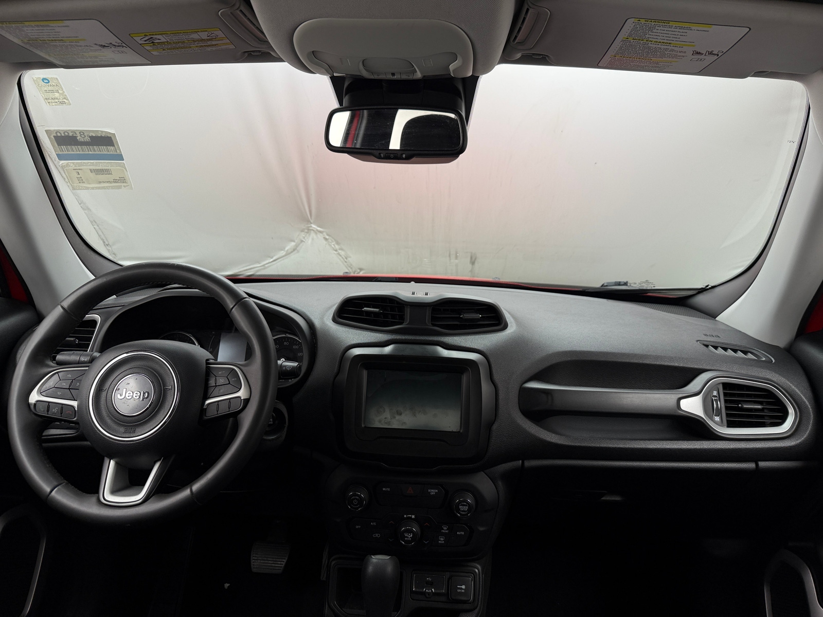 Thumbnail: 2018 Jeep Renegade - 3