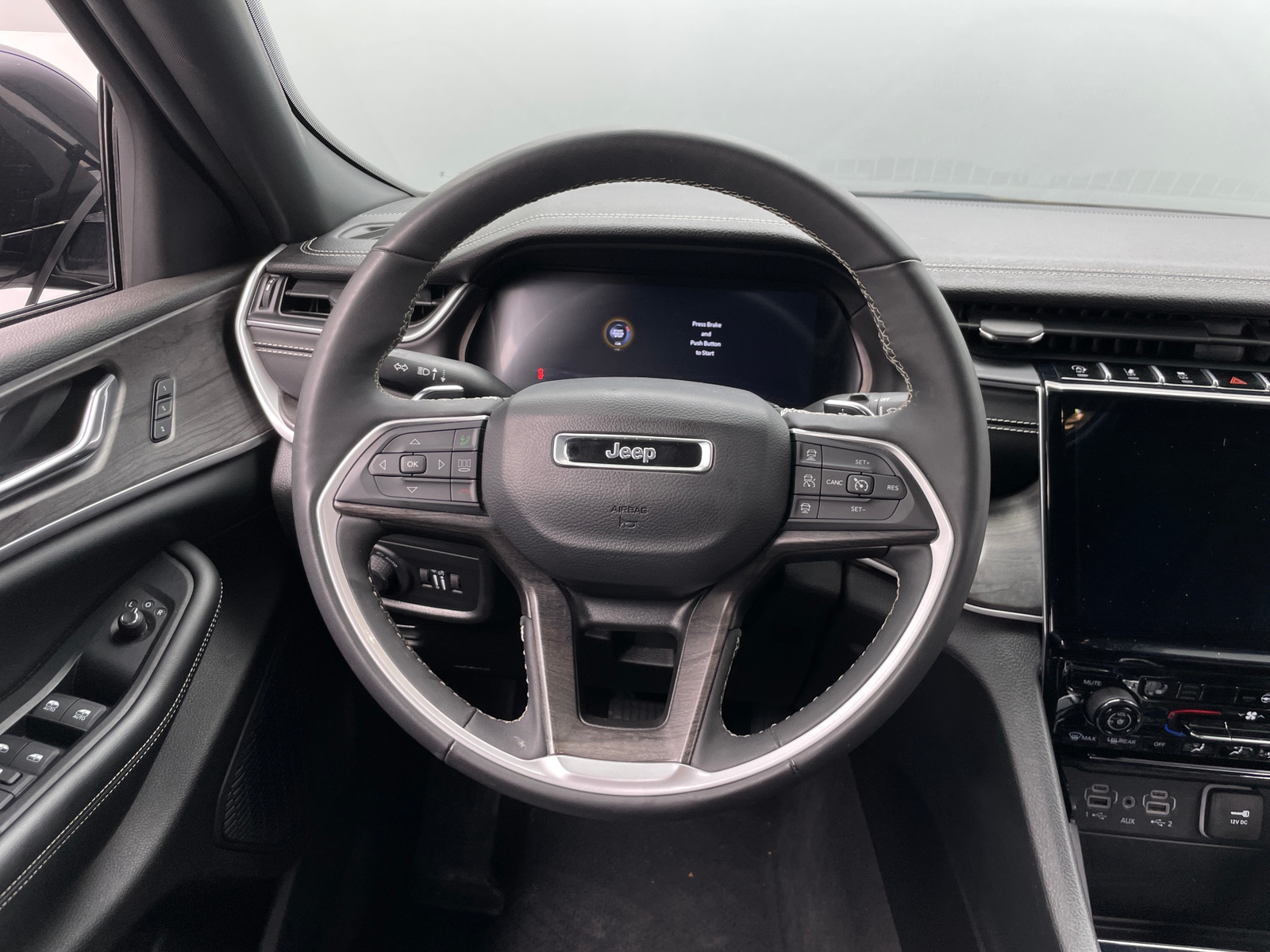 Thumbnail: 2024 Jeep Grand Cherokee - 4